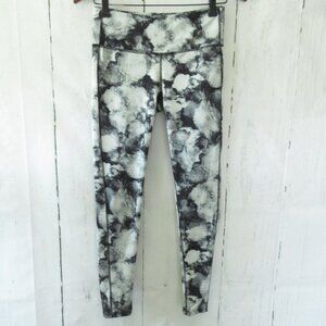 Athleta Chaturanga Leggings S Small Floral Crush Crop Capri Yoga